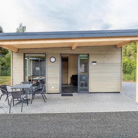Bungalows Mit Terrasse Am Idyllischen Kronenburger See *