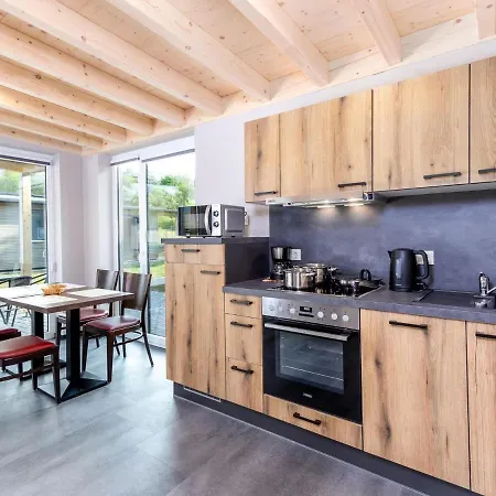 Lakeside * Hallschlag